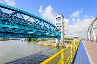 Intake gate ( Vertical slide gate)