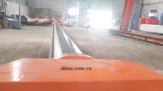 Xi lanh cống kiểm soát triều rạch bình nhâm ở xưởng